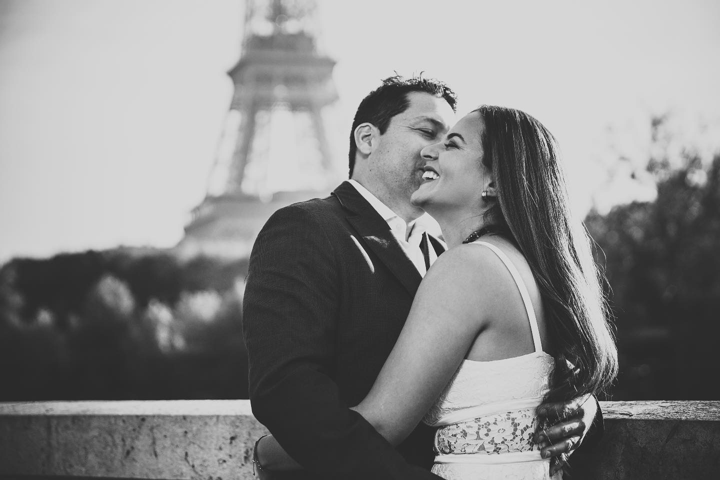 Love session sur Paris 🤍

N’hésitez pas à me contacter pour me parler de votre projet 🥰

#lovesession #shootingparis #weedingparis #elopement #eiffeltower #loveparis
